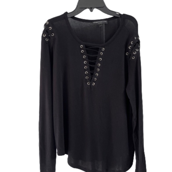 𝗚𝗲𝗻𝗲𝗿𝗮𝘁𝗶𝗼𝗻 𝗟𝗼𝘃𝗲 Vivi Tie Up Long Sleeve - Picture 6 of 10